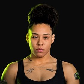Retrato da atleta Inglyd Emillay — LMC 3